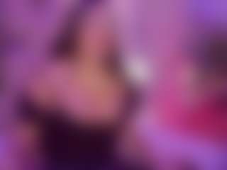 KamilaValencia's Live Sex Cam Show