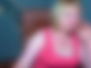 KiraSmiling's Live Sex Cam Show