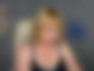 Live cam show with KiraSmiling - New Granny on Camming Site