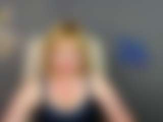 KiraSmiling's Live Sex Cam Show