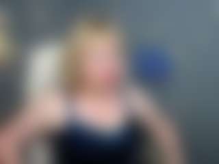 Live cam show with KiraSmiling - Granny on milfzrlive.com