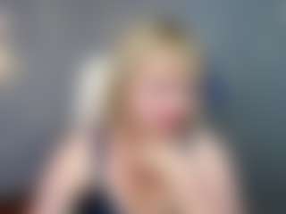 Live cam show with KiraSmiling - Granny on fuck-show.com