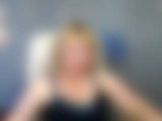 Live cam show with KiraSmiling - Middle Aged on iamadamtest123.com