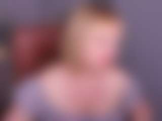 Live cam show with KiraSmiling - Granny on Camsoda