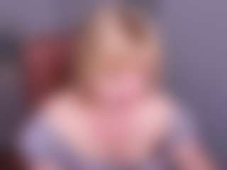 Live cam show with KiraSmiling - Granny Blonde Hair on Camsoda