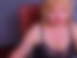 Live cam show with KiraSmiling - College on crypto-cams