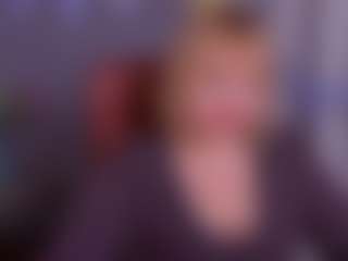 Live cam show with KiraSmiling - Facial on sexylive.show
