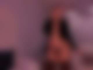 Live cam show with MaddisonLoweX - Twerk on StripNow