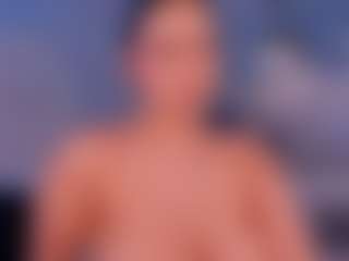 Live cam show with MaddisonLoweX - Wet on Dare Cams