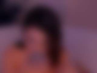 Live cam show with MaddisonLoweX - New Spank on wildcum.com