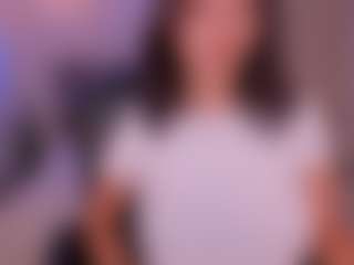 Live cam show with MaddisonLoweX - Public Brown Hair on Cam Slut