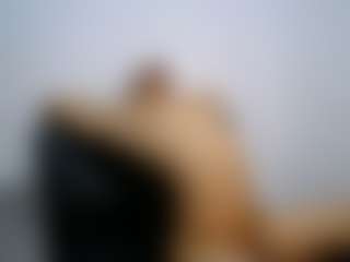 Live cam show with MarinaSouth - Strip on Soda Cam