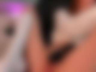 Live cam show with Nora-Vennucci - Body Massage on CamSodaAdn