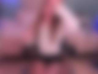 Live cam show with Nora-Vennucci - Body Massage on CamSodaAdn