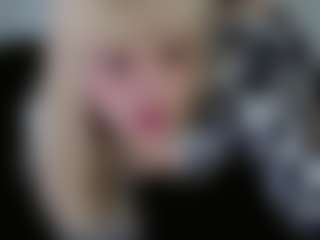 Live cam show with Pearl-sexy - Muscular on madthumbs