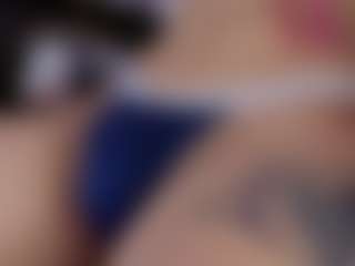 Live cam show with Pearl-sexy - Muscular on studioflirtlive.com
