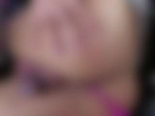 Live cam show with Pearl-sexy - Drinking on CSO-WL