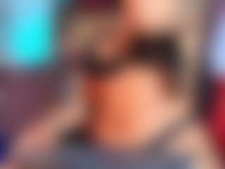 SaraaMore's Live Sex Cam Show