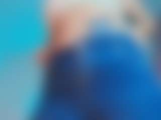 Live cam show with SaraaMore - New Sexwebcam on livesuperchat.net