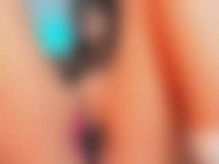 SaraaMore's Live Sex Cam Show
