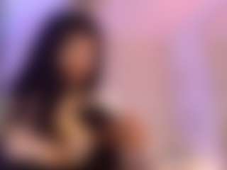Live cam show with ValkiriaBennett - Big Tits on TottyGirls