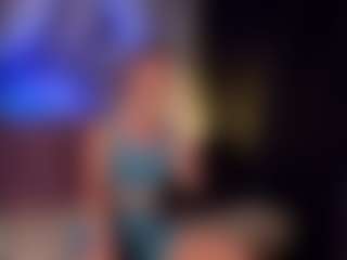 alisashrine's Live Sex Cam Show