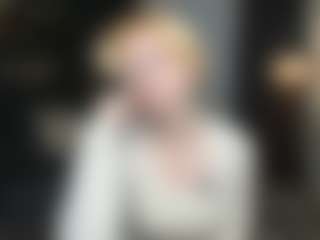 Live cam show with AnnitaShadd - Dildo on dropp.cam