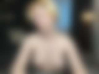 Live cam show with AnnitaShadd - Shaved Pussy on milfzrlive.com