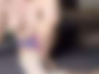 Live cam show with AnnitaShadd - Ass Bouncing on Camsoda