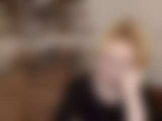 Live cam show with AnnitaShadd - New Blowjob on Camsoda Late Night