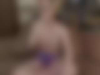 AnnitaShadd's Live Sex Cam Show