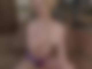 AnnitaShadd's Live Sex Cam Show