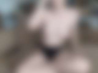 Live cam show with AnnitaShadd - Striptease on CSO-WL