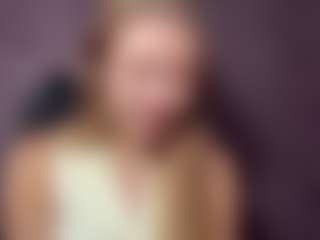 EileenVetere's Live Sex Cam Show
