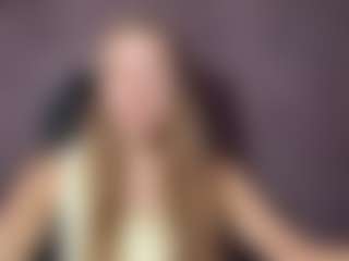 EileenVetere's Live Sex Cam Show