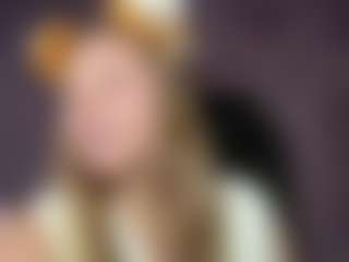 EileenVetere's Live Sex Cam Show