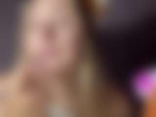 Live cam show with EileenVetere - Sexy on SinfulBabes
