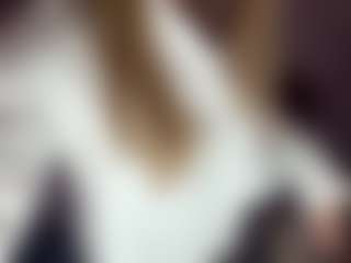 EileenVetere's Live Sex Cam Show