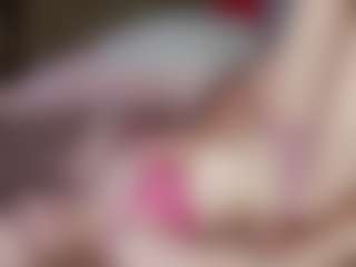 Live cam show with EllisHaan - New Sexwebcam on TottyGirls