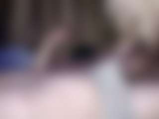 Live cam show with EllisHaan - New Teen (18+) on CamClone