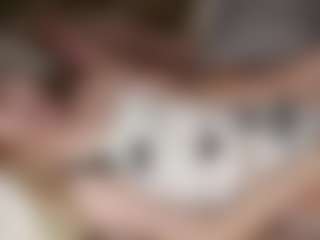 Live cam show with EllisHaan - Drinking on TeamSkeetLive