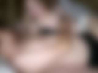 Live cam show with EllisHaan - Smoking on mypornchat.com