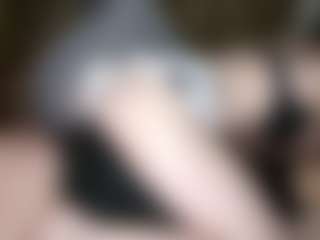 Live cam show with EllisHaan - Teen (18+) on mypornchat.com