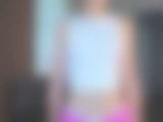 Live cam show with LuiseBoclair - Skinny on Cam Slut