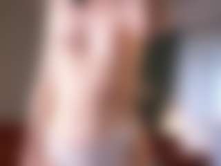 Live cam show with LuiseBoclair - Bedroom on Sweet Sext