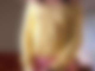 LuiseBoclair's Live Sex Cam Show