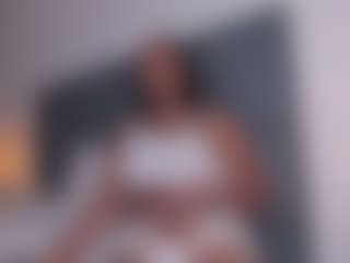 alanaromina's Live Sex Cam Show