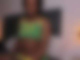 alanaromina's Live Sex Cam Show
