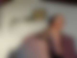 amelia-13's Live Sex Cam Show