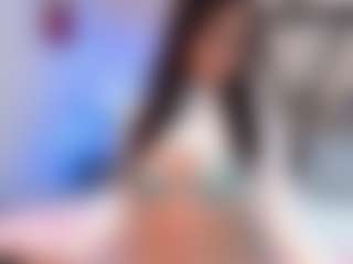 Live cam show with amelia-13 - Ass Bouncing on Milfs Live